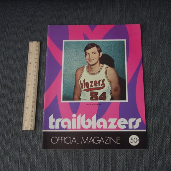 Vintage 1970-1971 Trailblazers Official Magazine - Picture 5 of 9